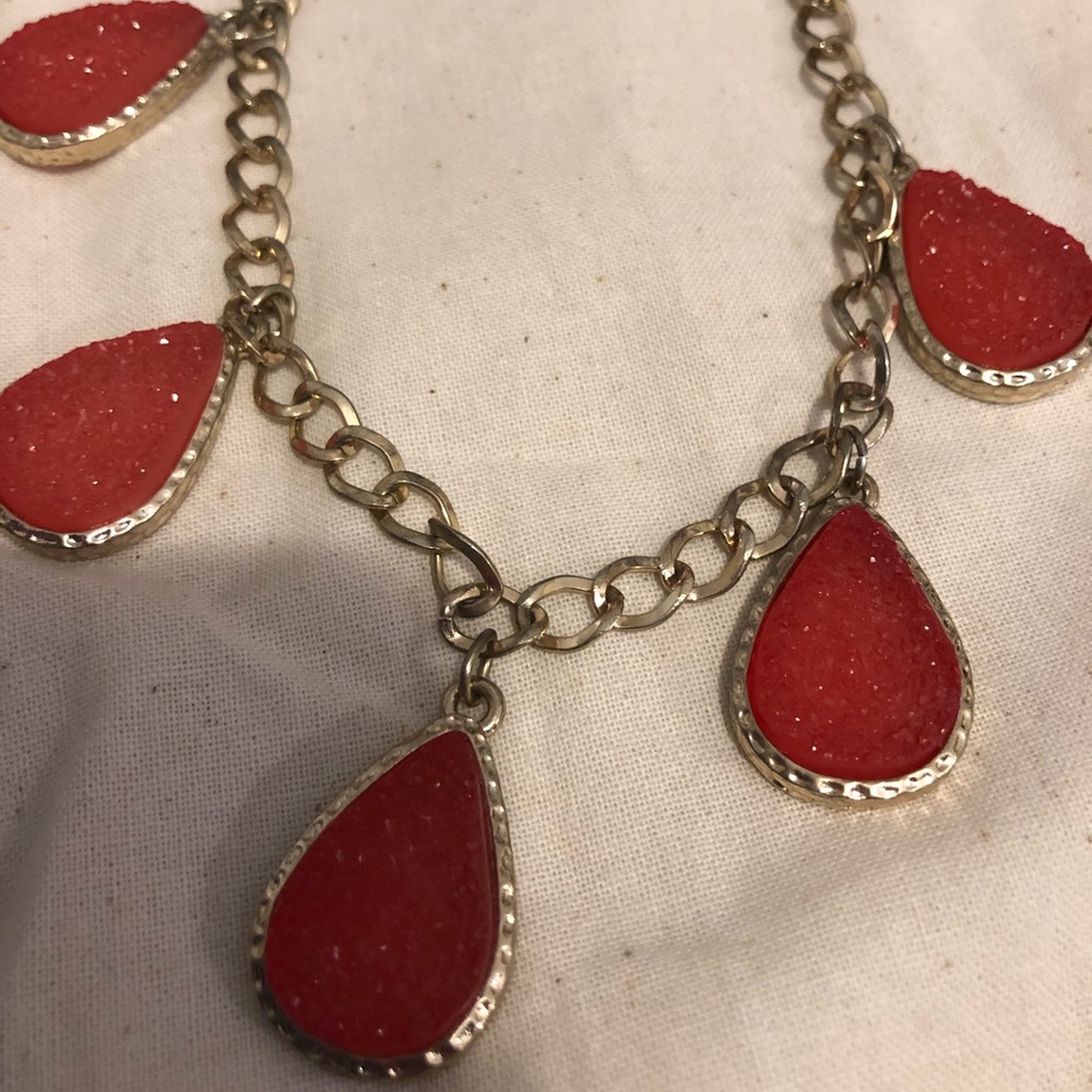 Necklace bundle 💘💘 - Picture 3 of 3